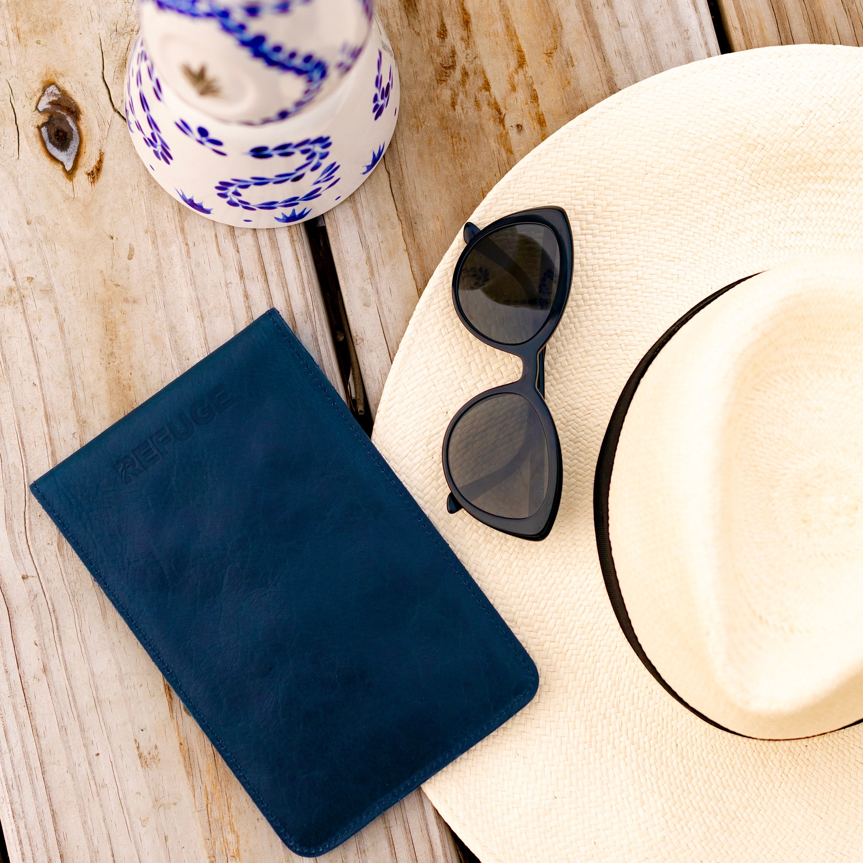 The Refuge Ghost 3.0 Faraday Phone Sleeve